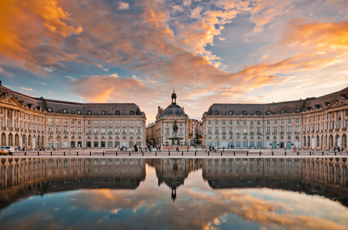 où investir en 2023 – place de la Bourse à Bordeaux 